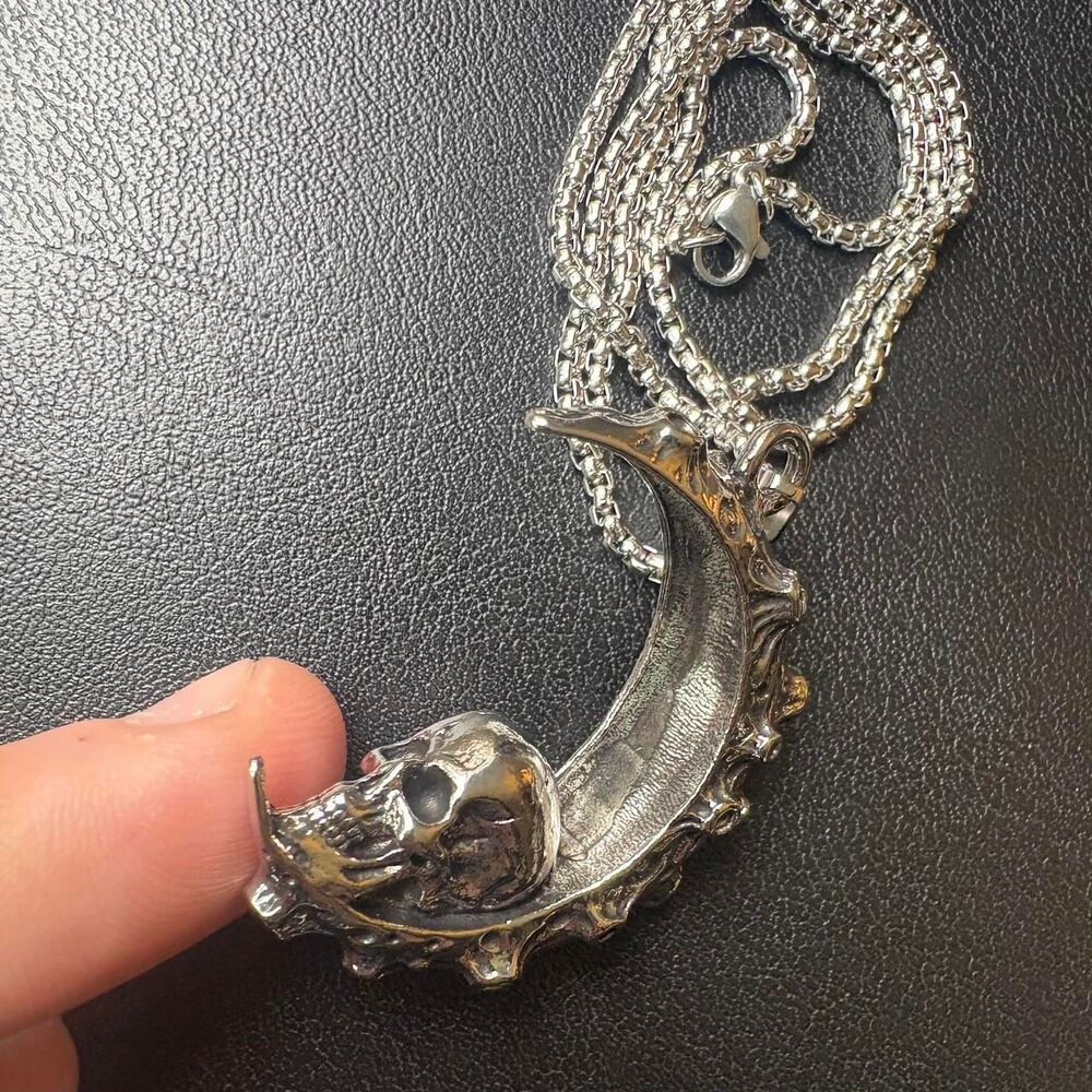 Unbranded Men's Silver and Grey Jewellery - Picture 3 of 6